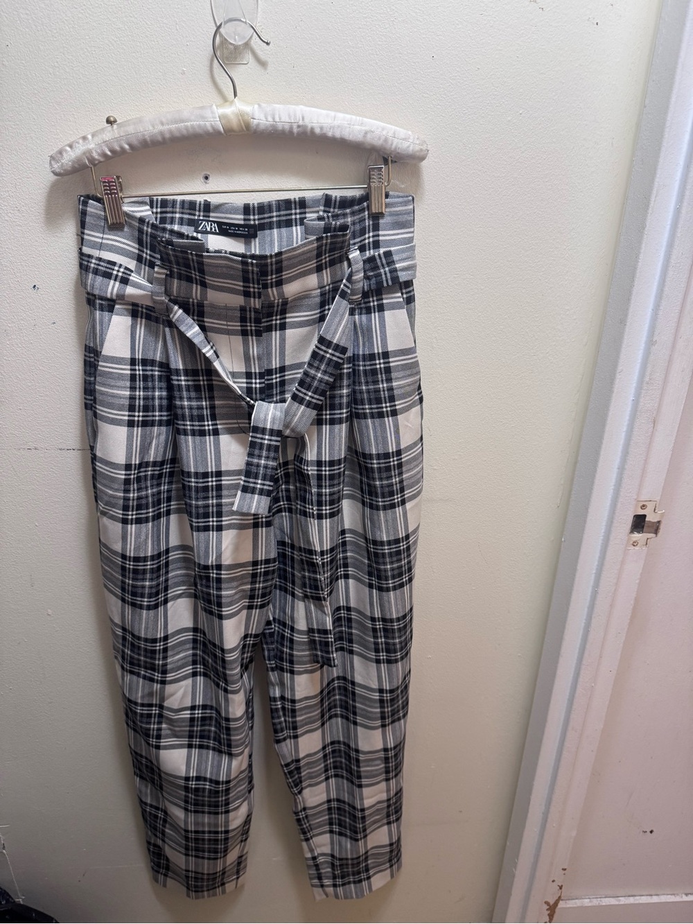 ZARA Black & White Plaid Tie-Waist Trousers size medium